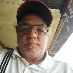 Meet your Posher, Derek